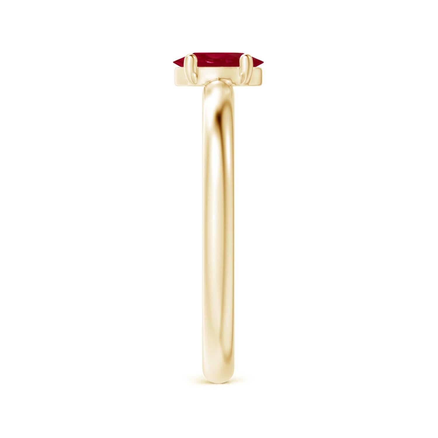 En vente :  ANGARA Bague solitaire ovale en or jaune 14 carats avec promesse en rubis de 0,60 carat 5