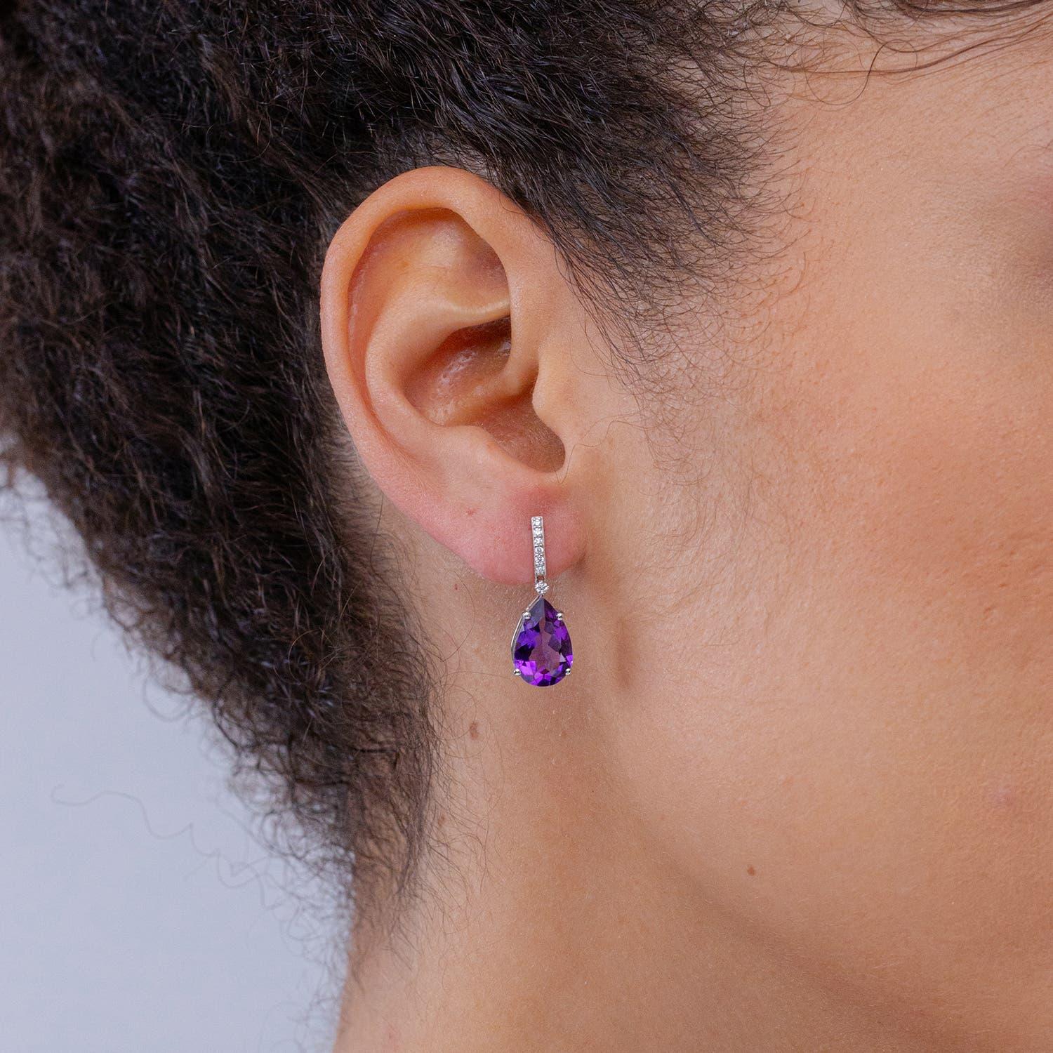 Moderne Pendants d'oreilles en or 14 carats avec améthyste poire solitaire naturelle de 5,2 carats et diamants Angara en vente