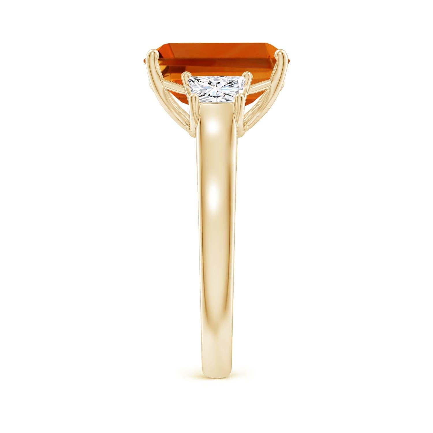 Anello Angara con tre pietre naturali, taglio smeraldo, citrino e diamante da 4,2 carati, in oro 14K In condizioni Nuovo in vendita a Los Angeles, CA