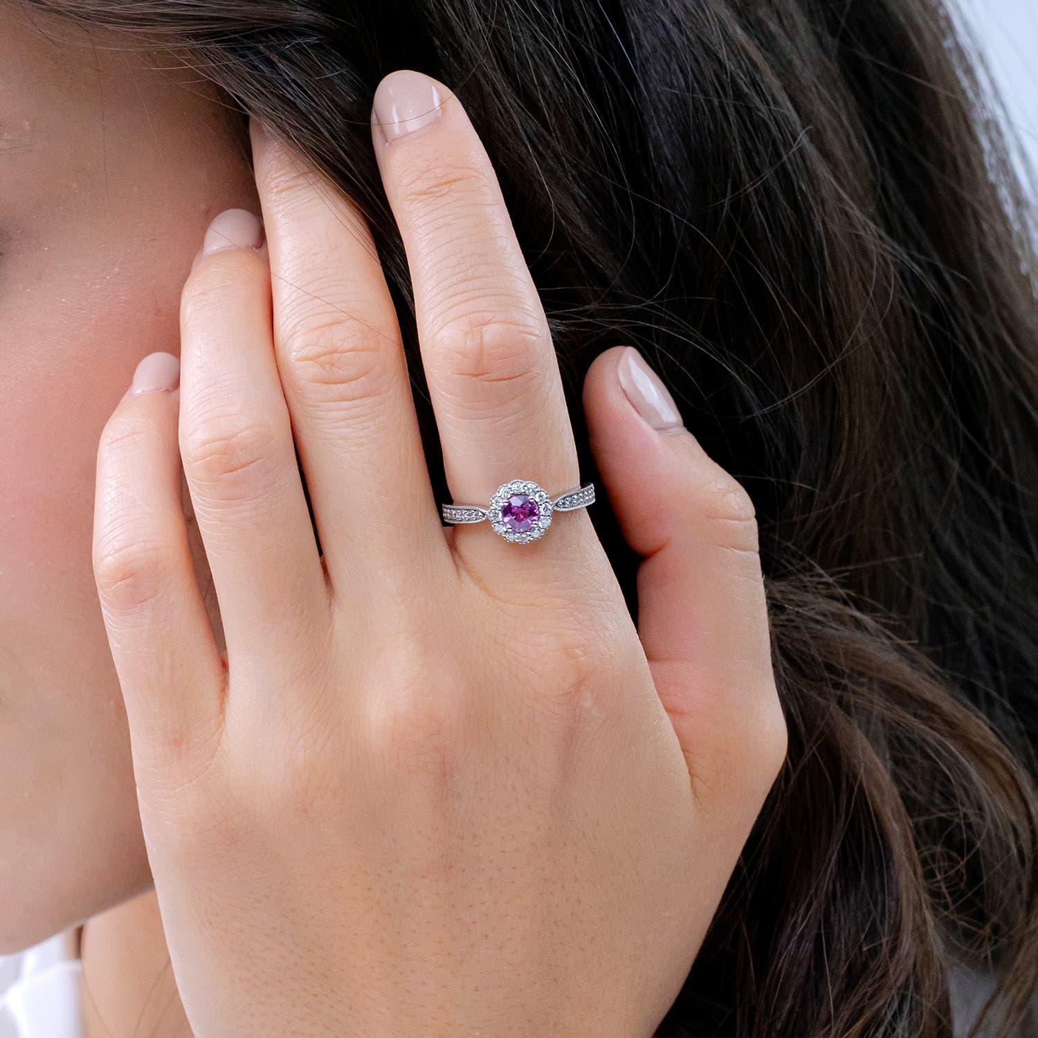 Angara natürlichen Vintage inspiriert rosa Saphir Ring mit Halo in 14K massivem Gold (Moderne) im Angebot