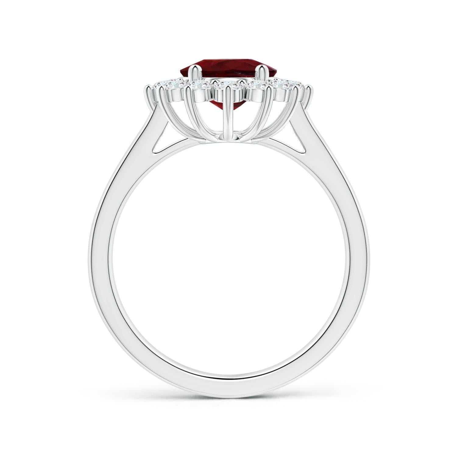 En vente :  ANGARA Bague d'inspiration princesse Diana en or blanc avec halo de rubis certifié par le GIA 2