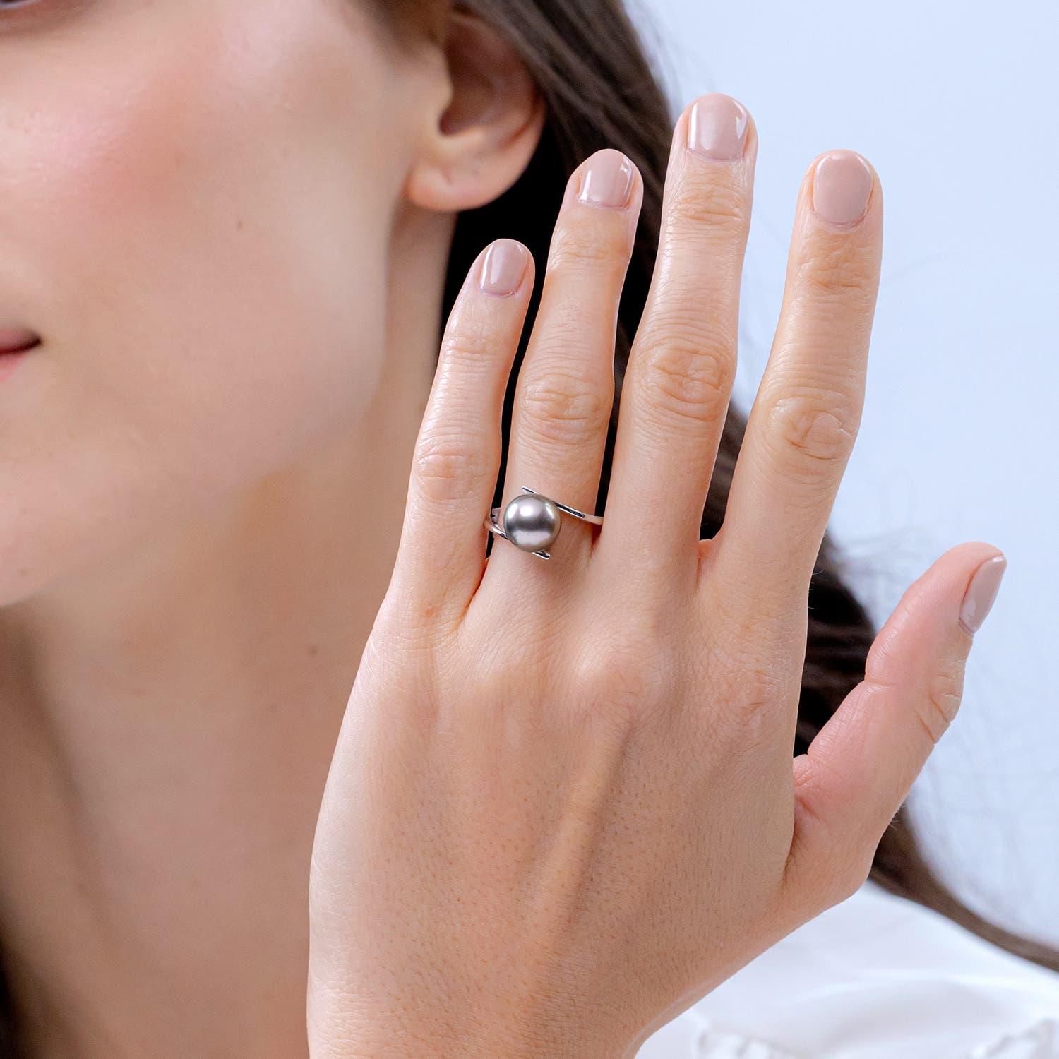 Angara Solitär Tahiti-Zuchtperlenring mit Bypass-Schaft 14K massivem Gold (Moderne) im Angebot