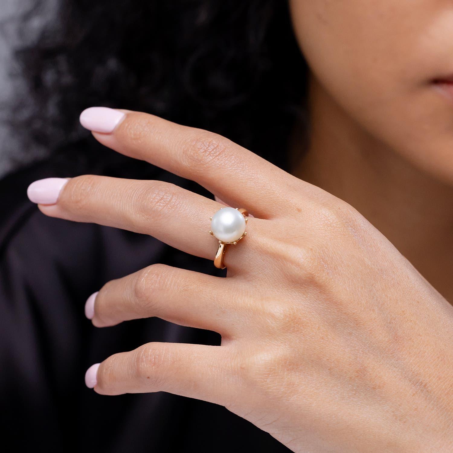 Taglio rotondo Angara Anello con corona solitario di perle coltivate dei mari del sud in oro massiccio 14K per donna in vendita