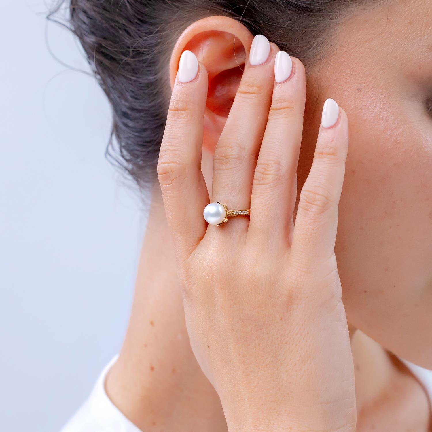 Moderne Bague Angara en or massif 14 carats, perles de culture des mers du Sud et diamants, style vintage en vente