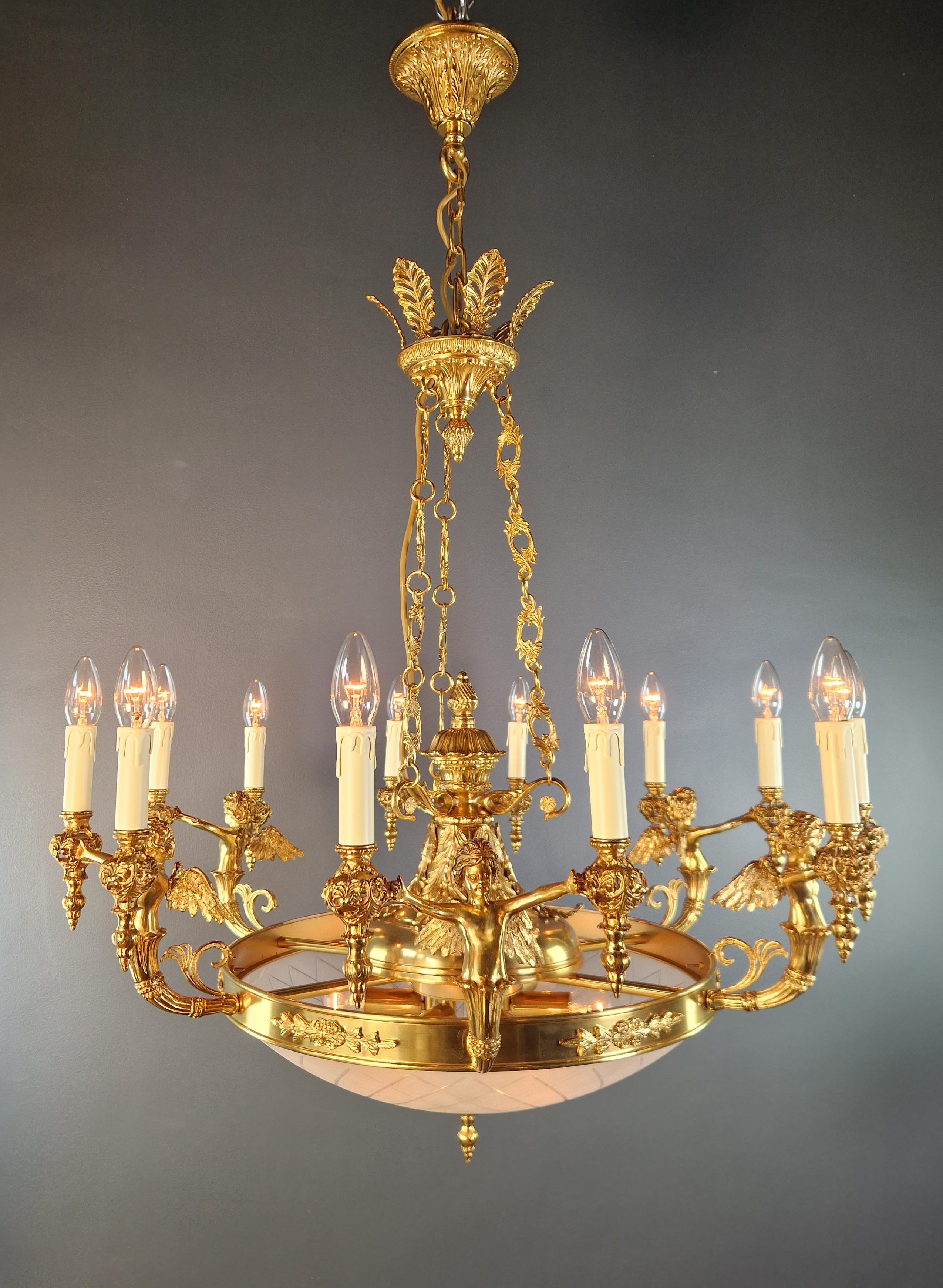 Angel Brass Empire Chandelier Lustre Lamp Antique Gold In New Condition For Sale In Berlin, DE