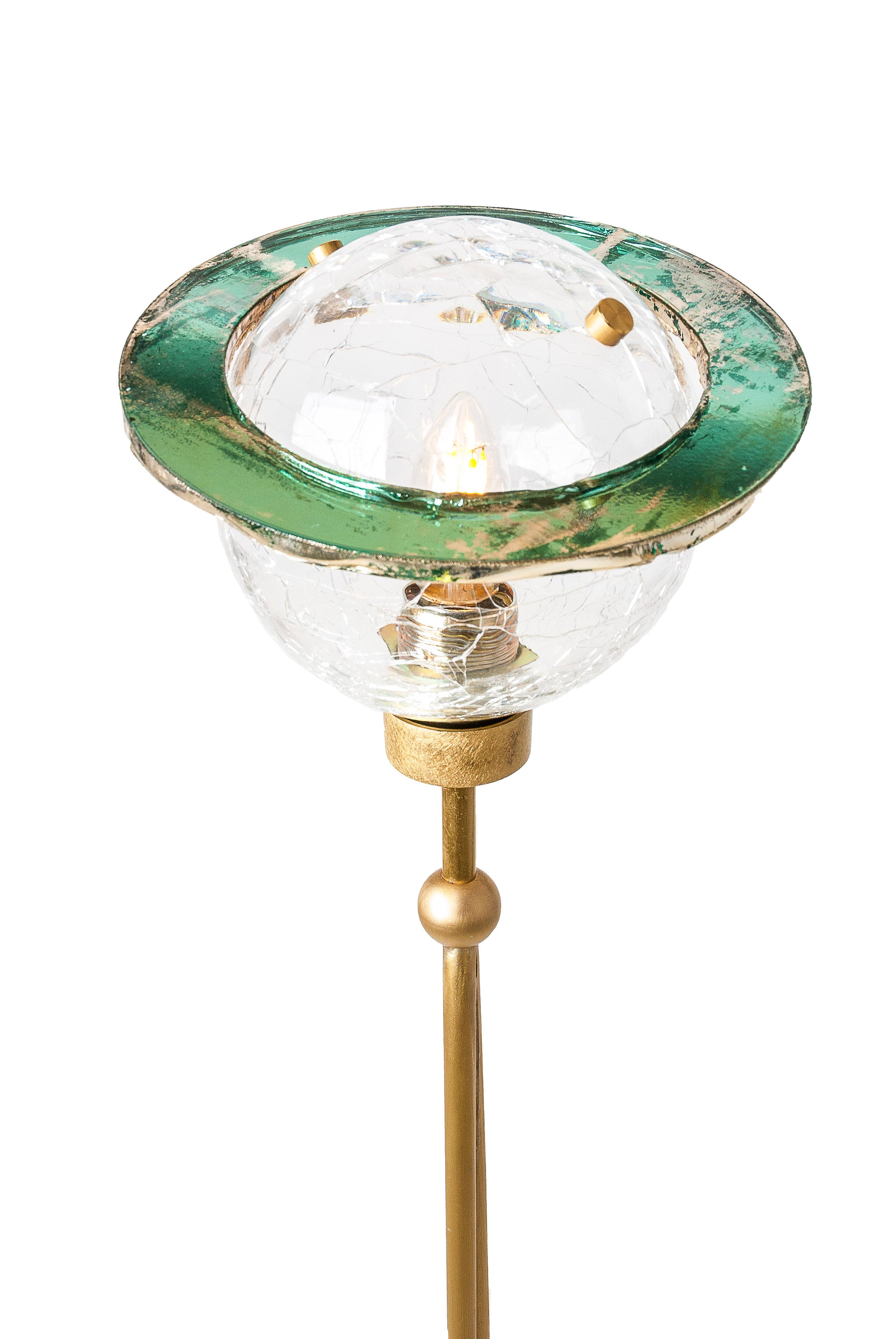 This contemporary standing lamp is a contemporary object, made entirely by hand in Tuscany Italy, 100% of Italian origin.
A bright crystal 
