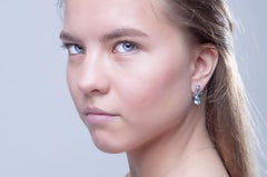 Angel Tropfenohrringe aus 18 Karat Weißgold mit birnenförmigem und rundem blauem Topas, Geschenk für sie