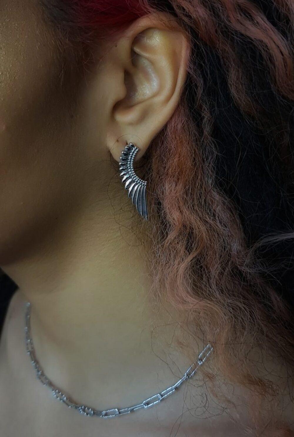 Product Details: 

Angel Earrings Beautifully crafted angel earrings with fine details an aide memoire of psalm 91:4 ‘He shall cover you with His feathers, and under His wings you shall take refuge; His truth shall be your shield and [a] buckler.’’.