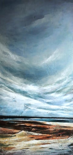Meer aus Wolken. Abstrakt-impressionistische vertikale Landschaft. Blau-grau-ocker Farbe