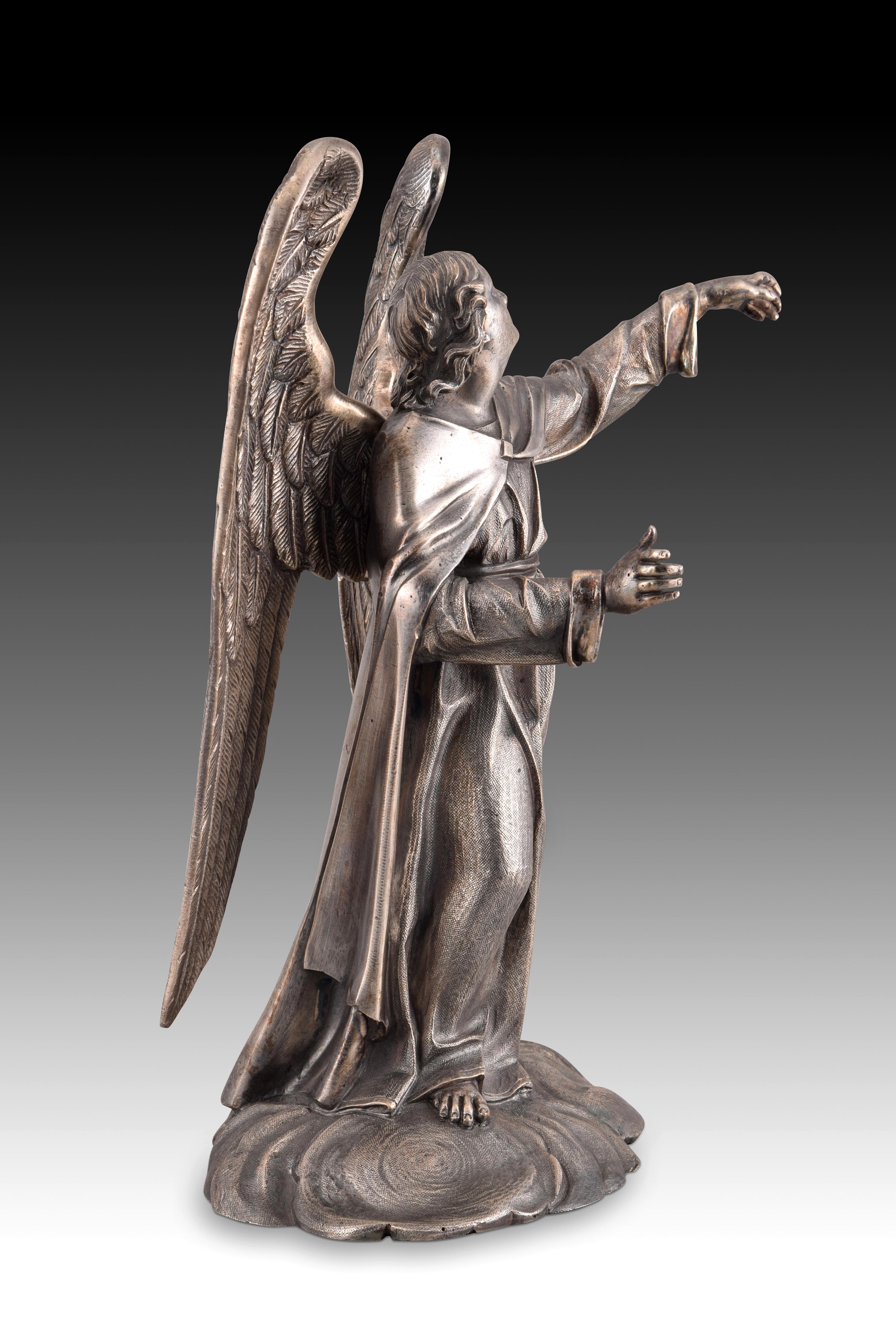 metal angel statue