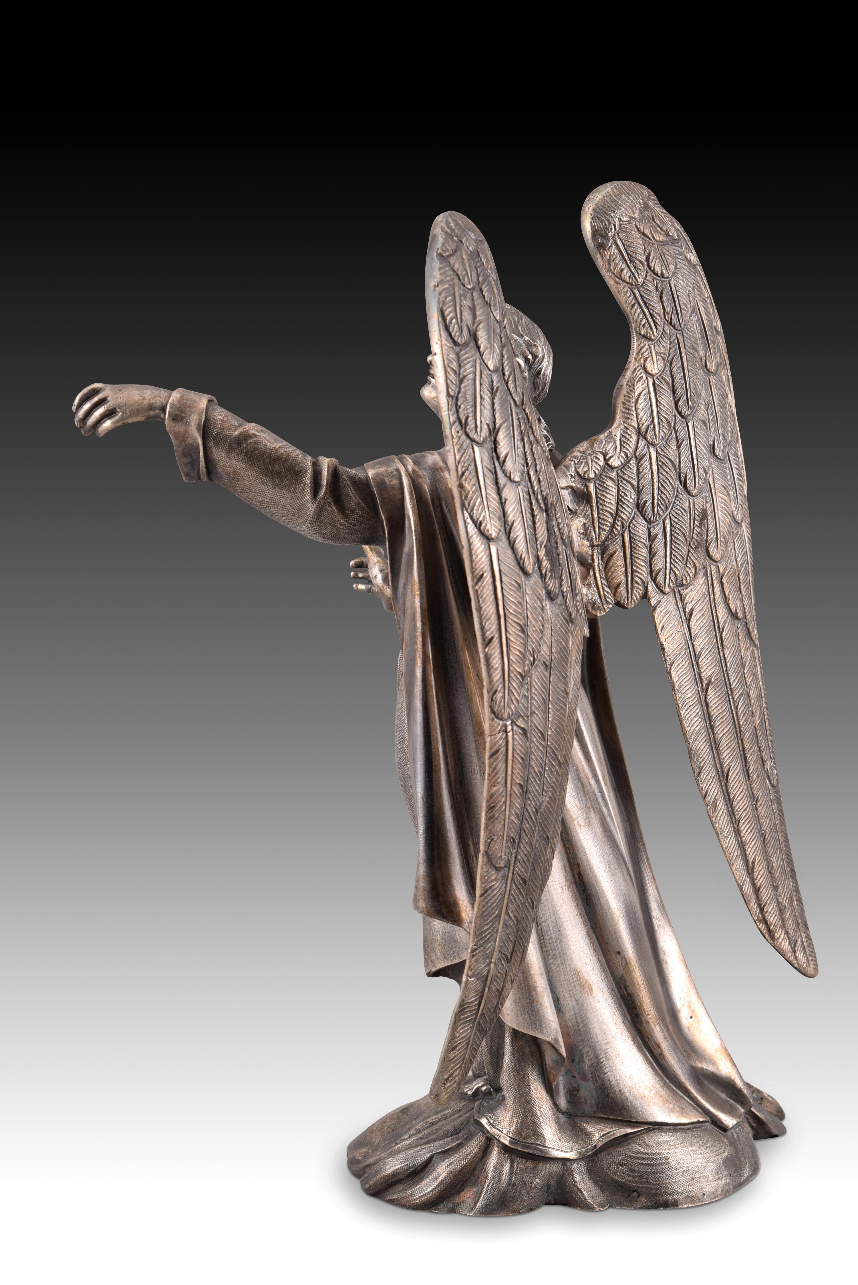metal angel sculpture