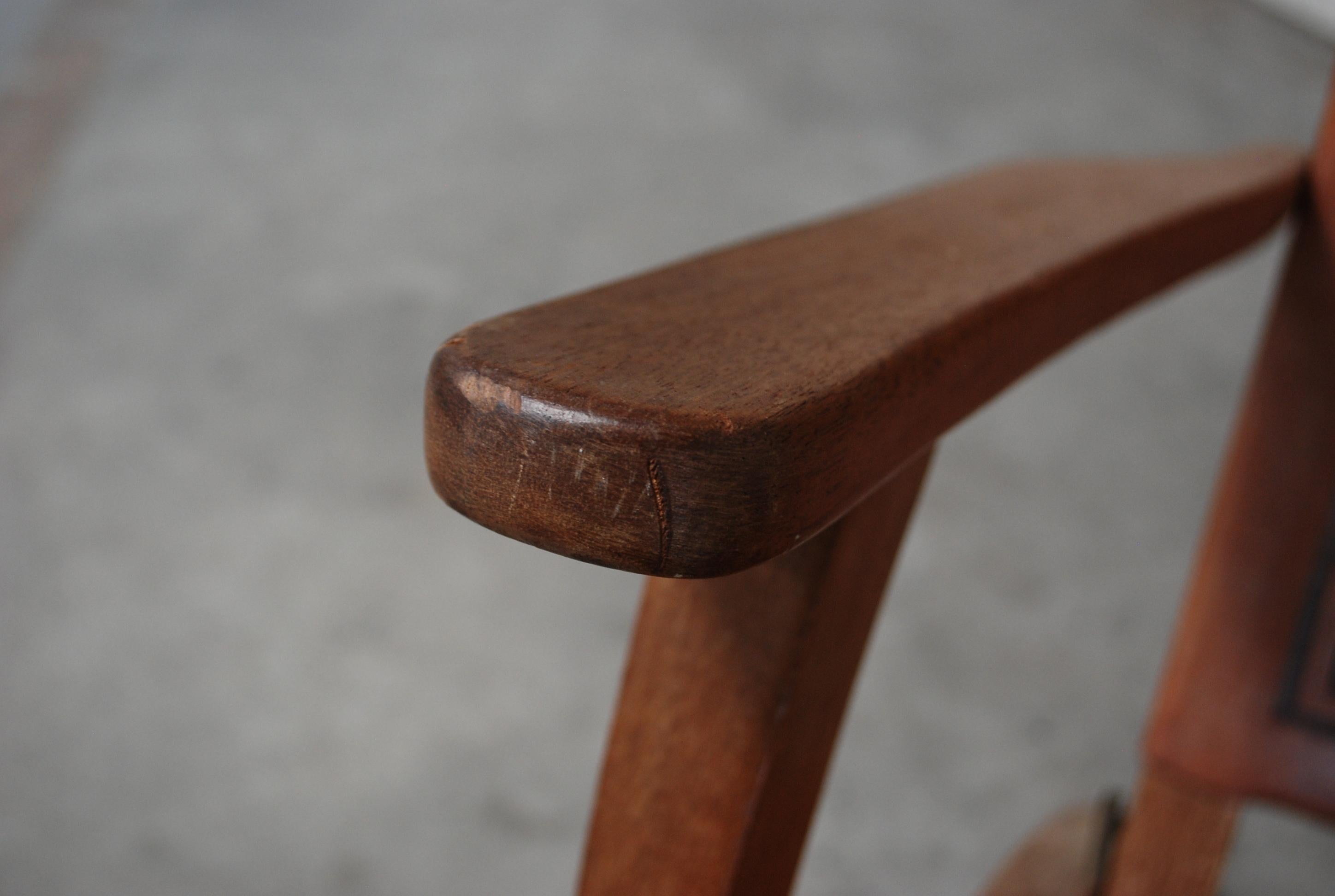 Angel Pazmino Folding Leather Lounge Chair for Muebles de Estilo 8