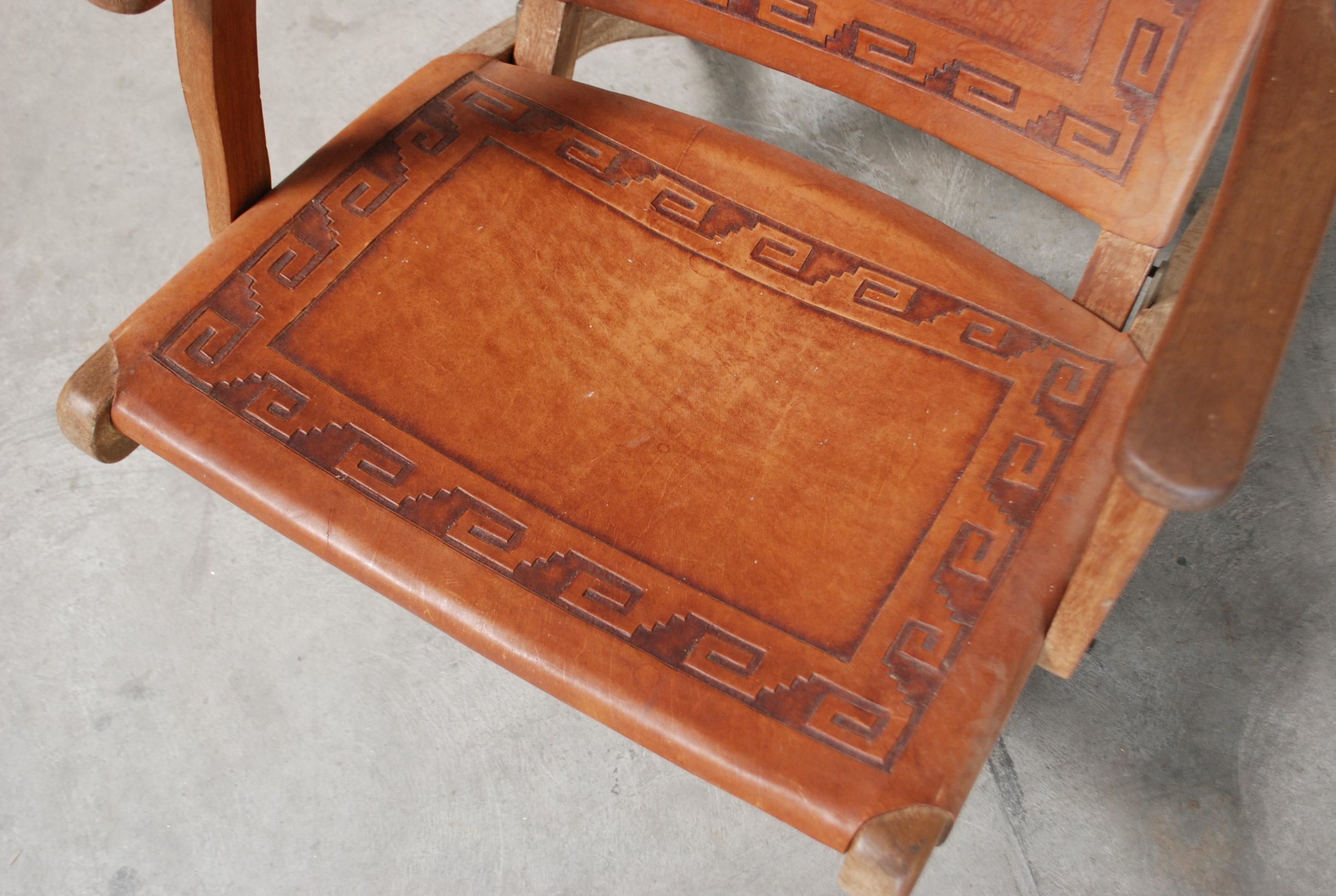 Angel Pazmino Folding Leather Lounge Chair for Muebles de Estilo 2