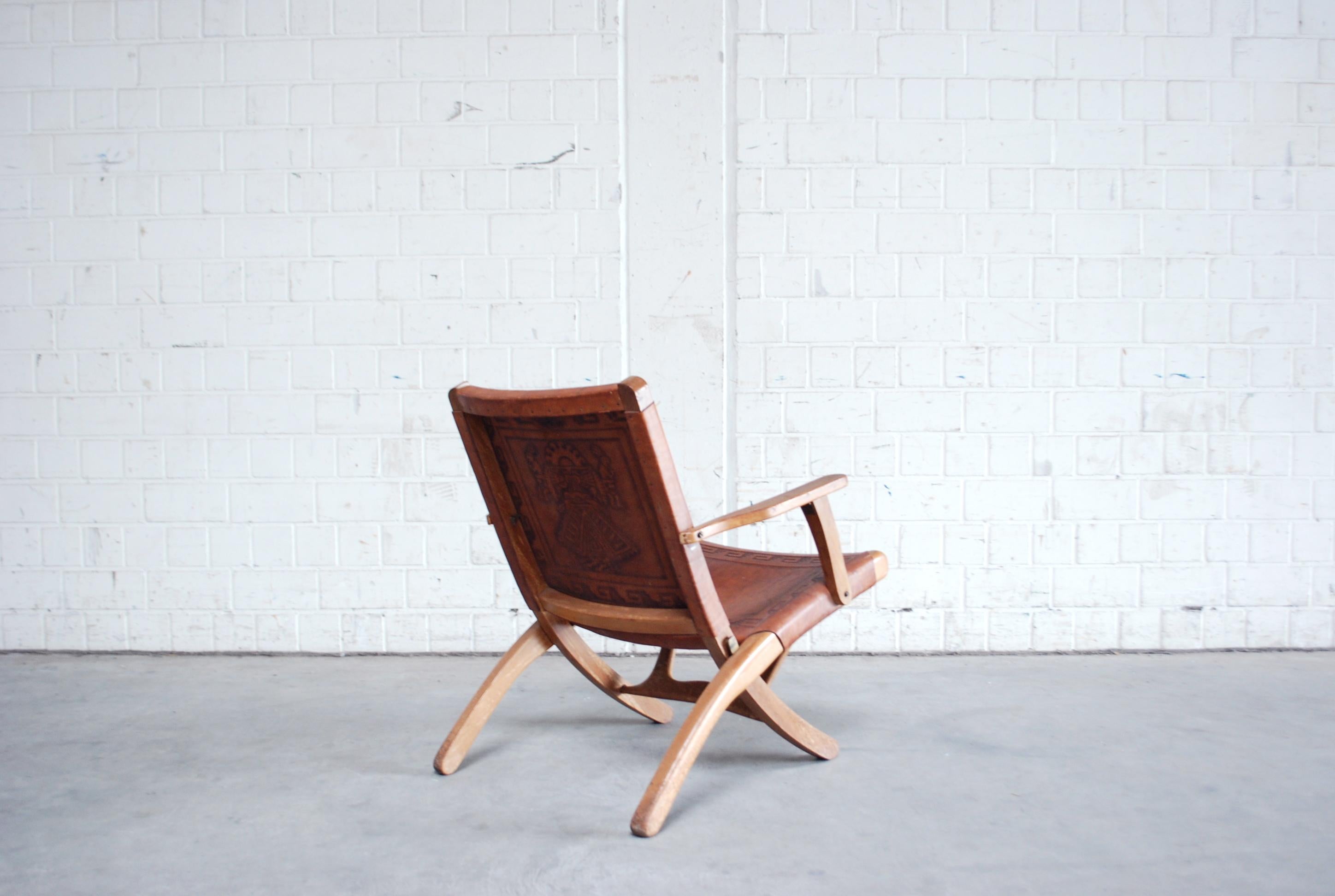 Angel Pazmino Folding Leather Lounge Chairs for Muebles de Estilo In Good Condition In Munich, Bavaria