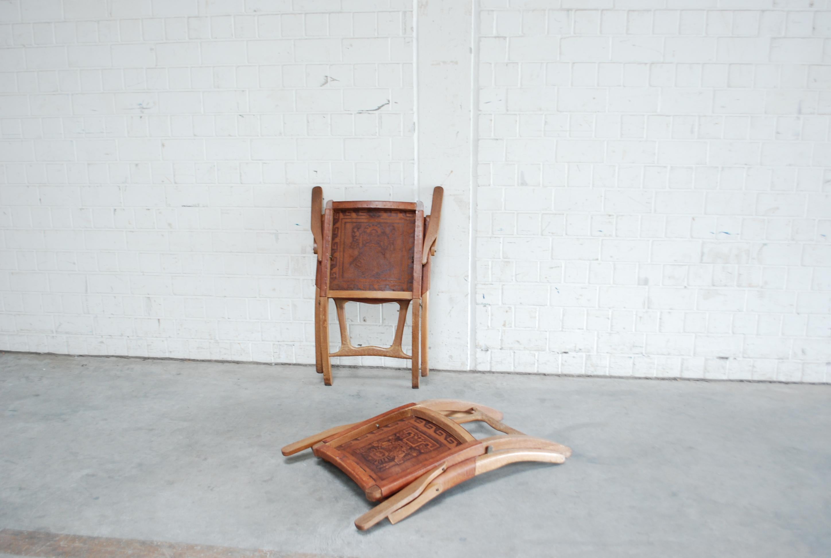 Angel Pazmino Folding Leather Lounge Chairs for Muebles de Estilo 3
