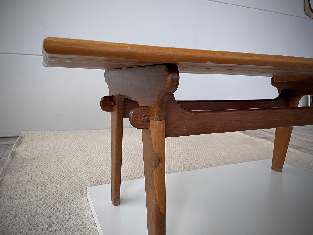 Milieu du XXe siècle Table de canapé Angel Pazmino pour Muebles De Estilo, années 1960, Équateur en vente