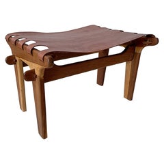 Angel Pazmino pour Muebles De Estilo Tabouret, cuir et bois de rose, années 1960, Ecuador