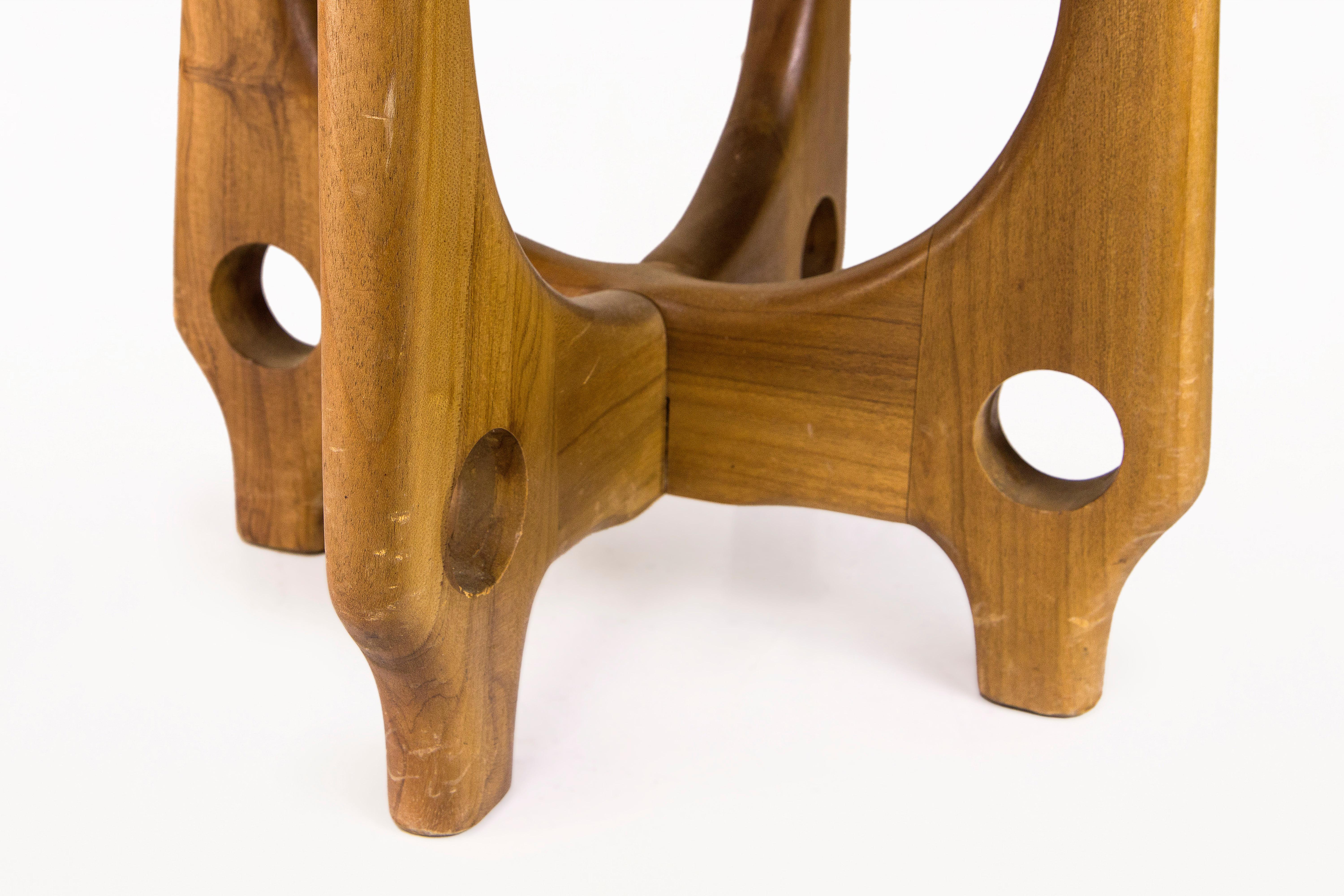 Angel Pazmino, Pair of Armchairs with Side Table, Wood and Leather, circa 1970 7