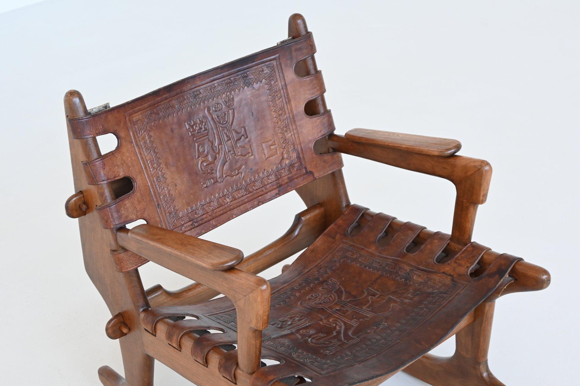 Angel Pazmino rocking chair and hocker Muebles de Estilo Ecuador 1960 For Sale 5
