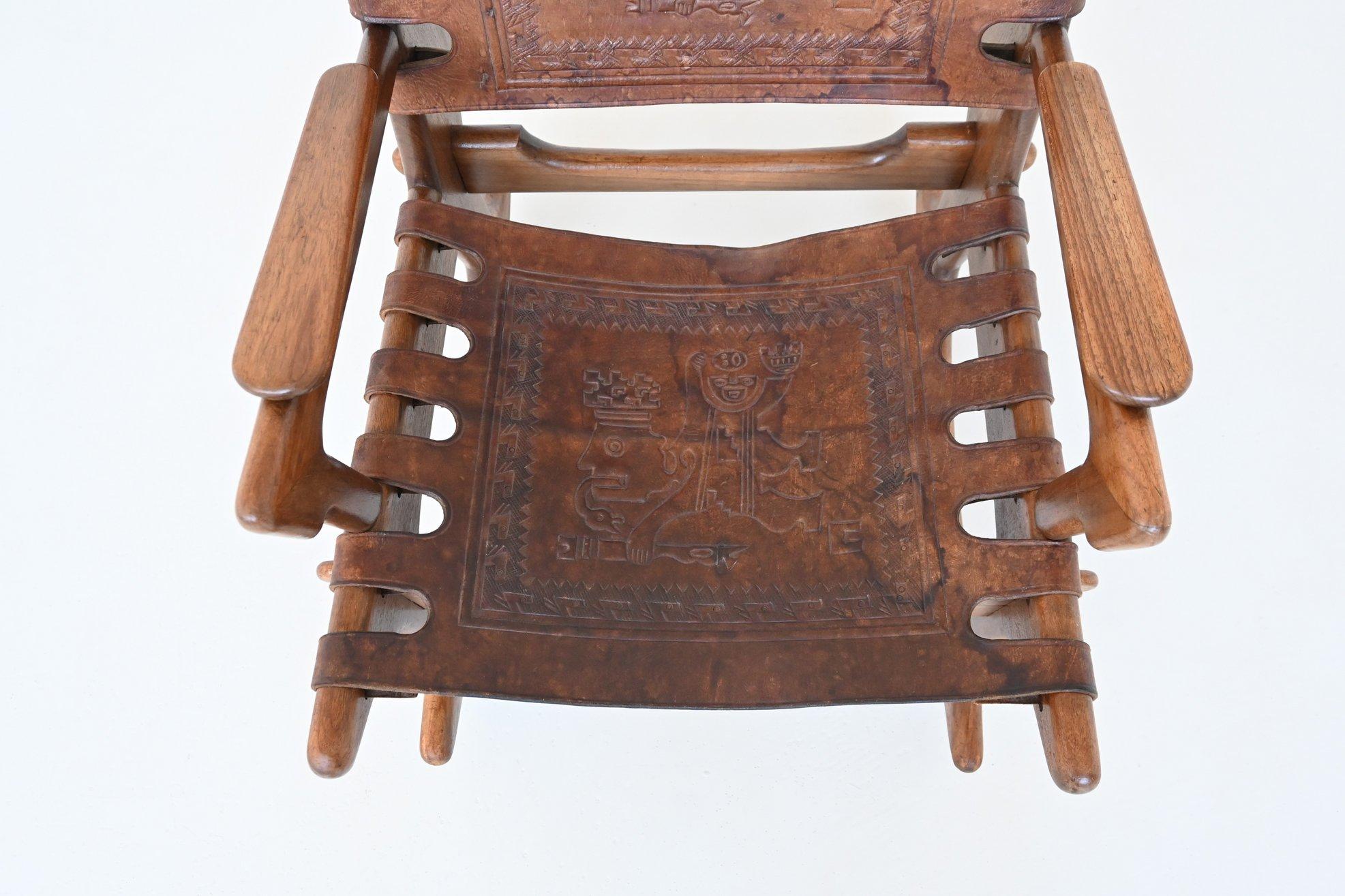 Angel Pazmino rocking chair and hocker Muebles de Estilo Ecuador 1960 For Sale 7