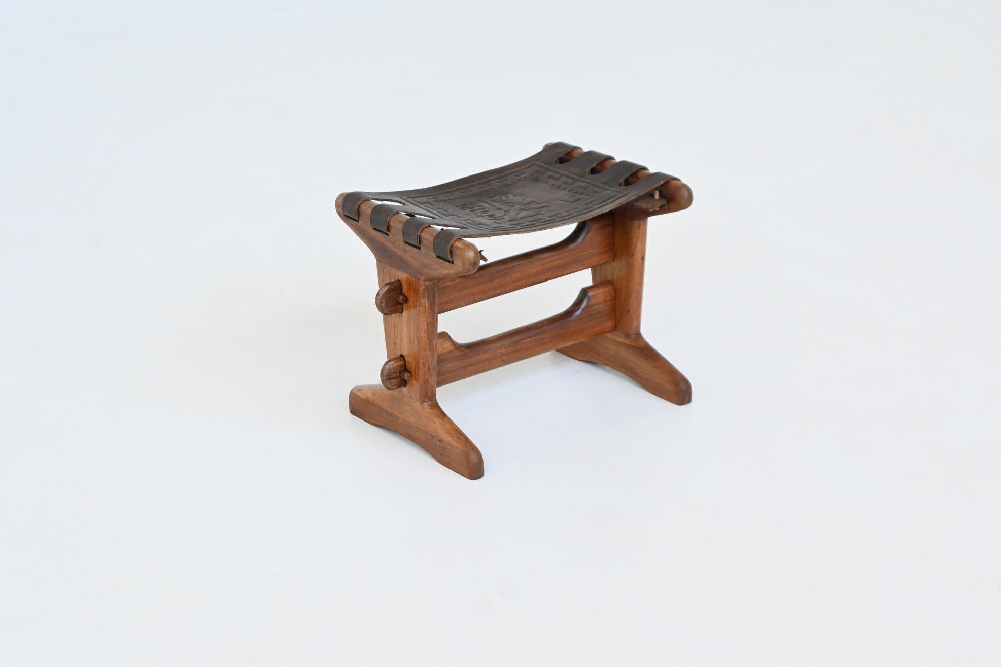 Angel Pazmino rocking chair and hocker Muebles de Estilo Ecuador 1960 For Sale 11