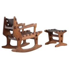 Angel Pazmino Schaukelstuhl und Hocker Muebles de Estilo Ecuador 1960