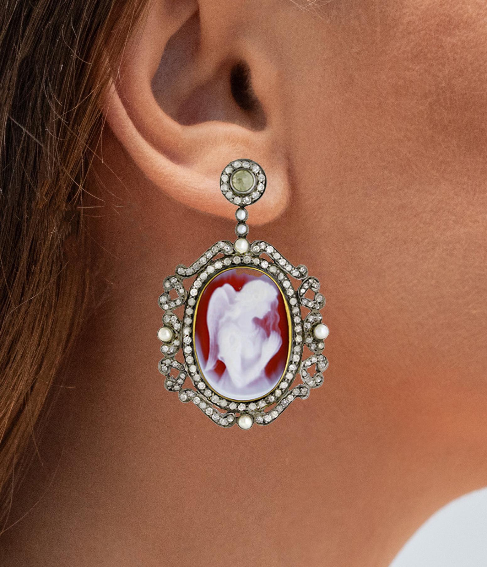 Angel Shell Cameo-Ohrringe mit Perlen und Diamanten 29,15 Karat (Art déco) im Angebot