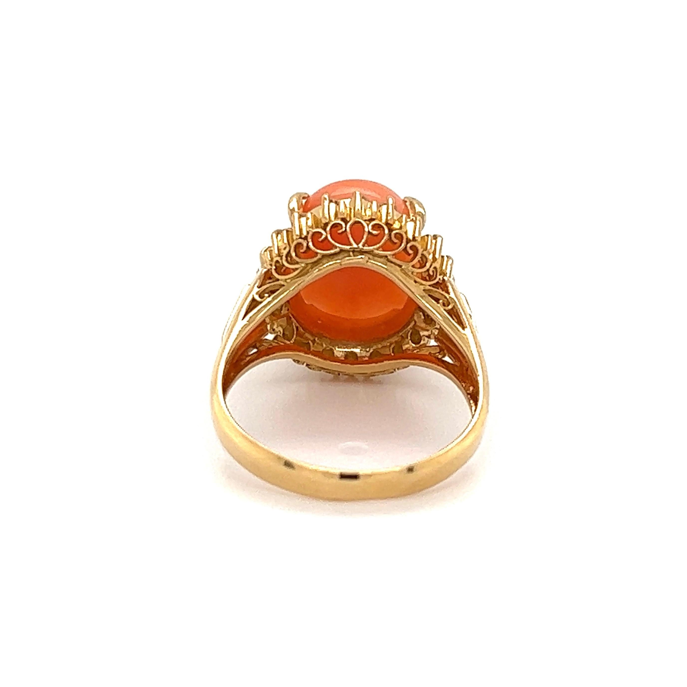 Angel-Skin Cabochon Coral and Diamond Cocktail Gold Ring In Excellent Condition In Montreal, QC