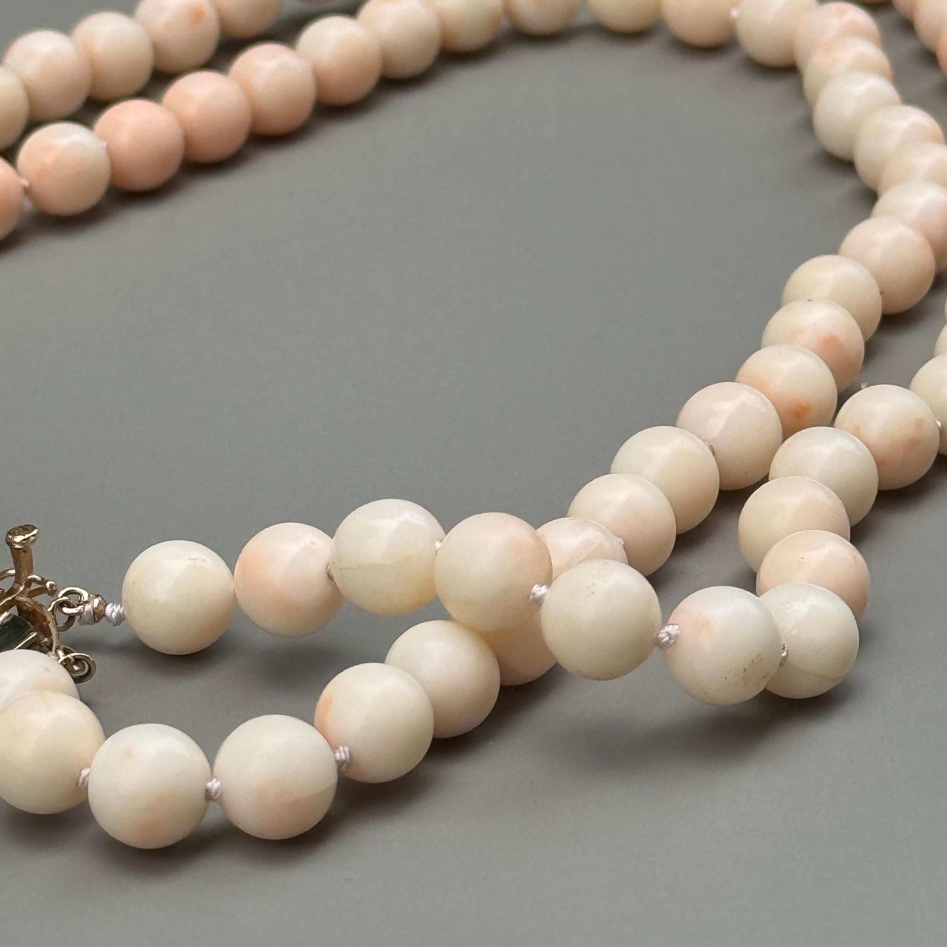 Angel Skin Coral Bead Necklace Large Carved Flower 14k Gold Claps For Sale 5
