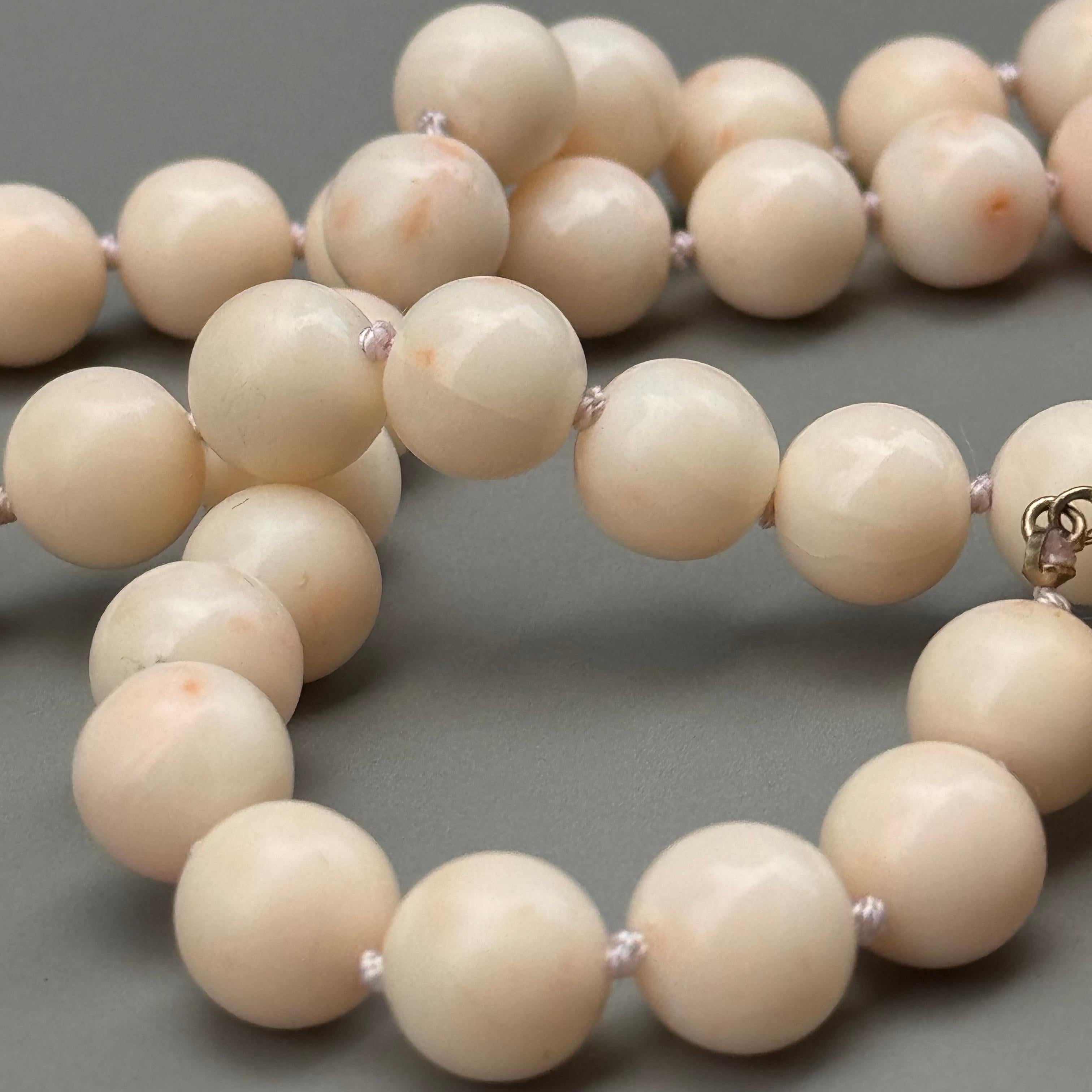Angel Skin Coral Bead Necklace Large Carved Flower 14k Gold Claps For Sale 6