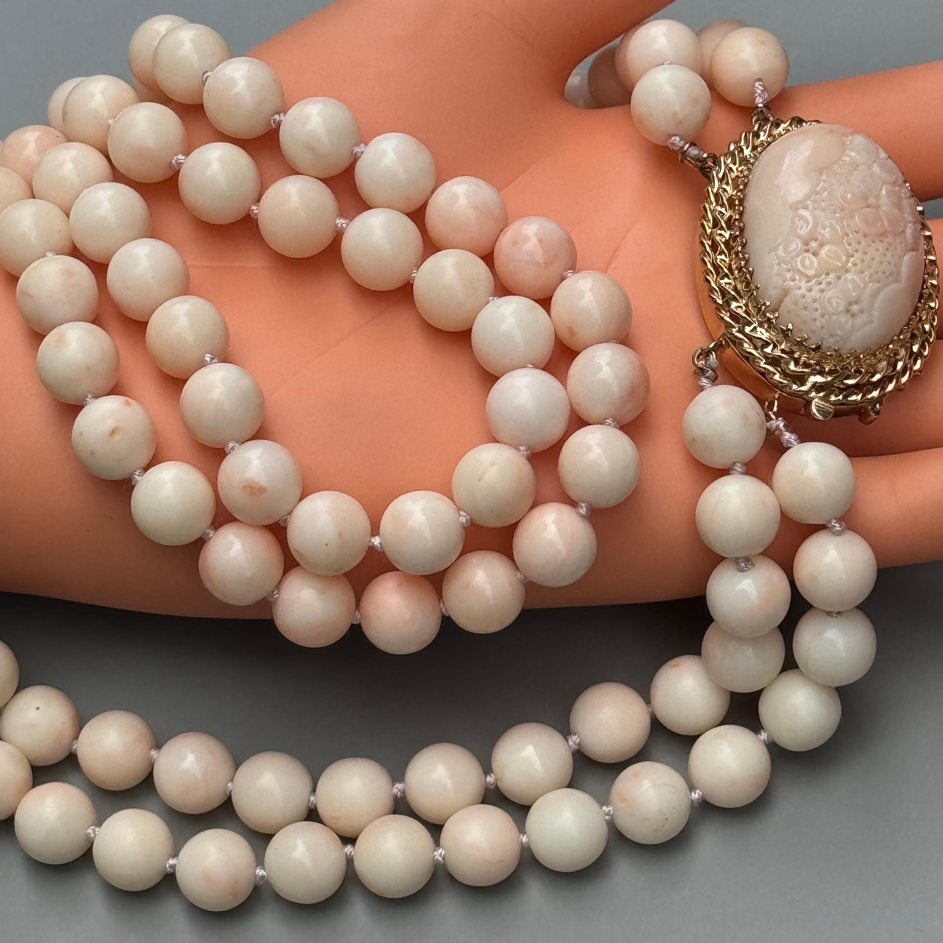 Angel Skin Coral Bead Necklace Large Carved Flower 14k Gold Claps For Sale 9