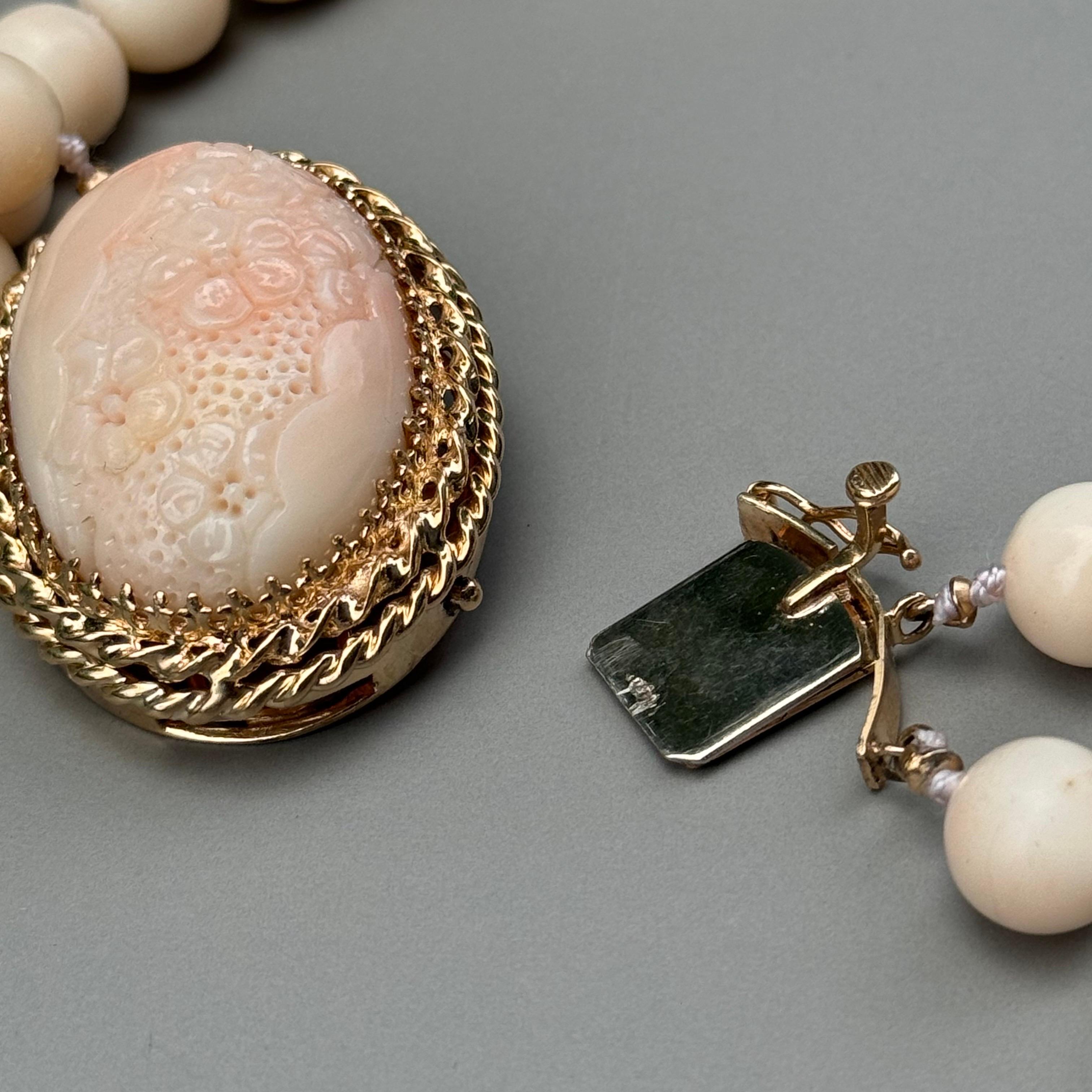 Angel Skin Coral Bead Necklace Large Carved Flower 14k Gold Claps For Sale 2