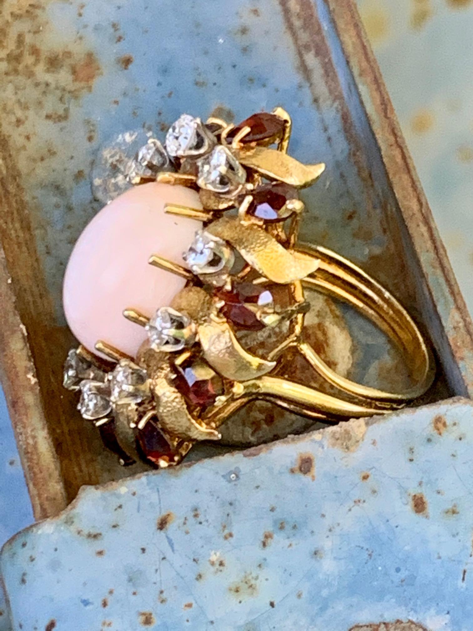 Angel Skin Coral Cabochon and Diamond 14 Karat Yellow Gold Ring In Good Condition In St. Louis Park, MN