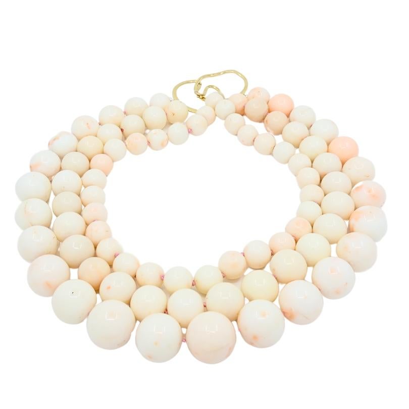 Angel Skin Coral Triple Strand Necklace 14K Gold In Excellent Condition For Sale In Beverly Hills, CA