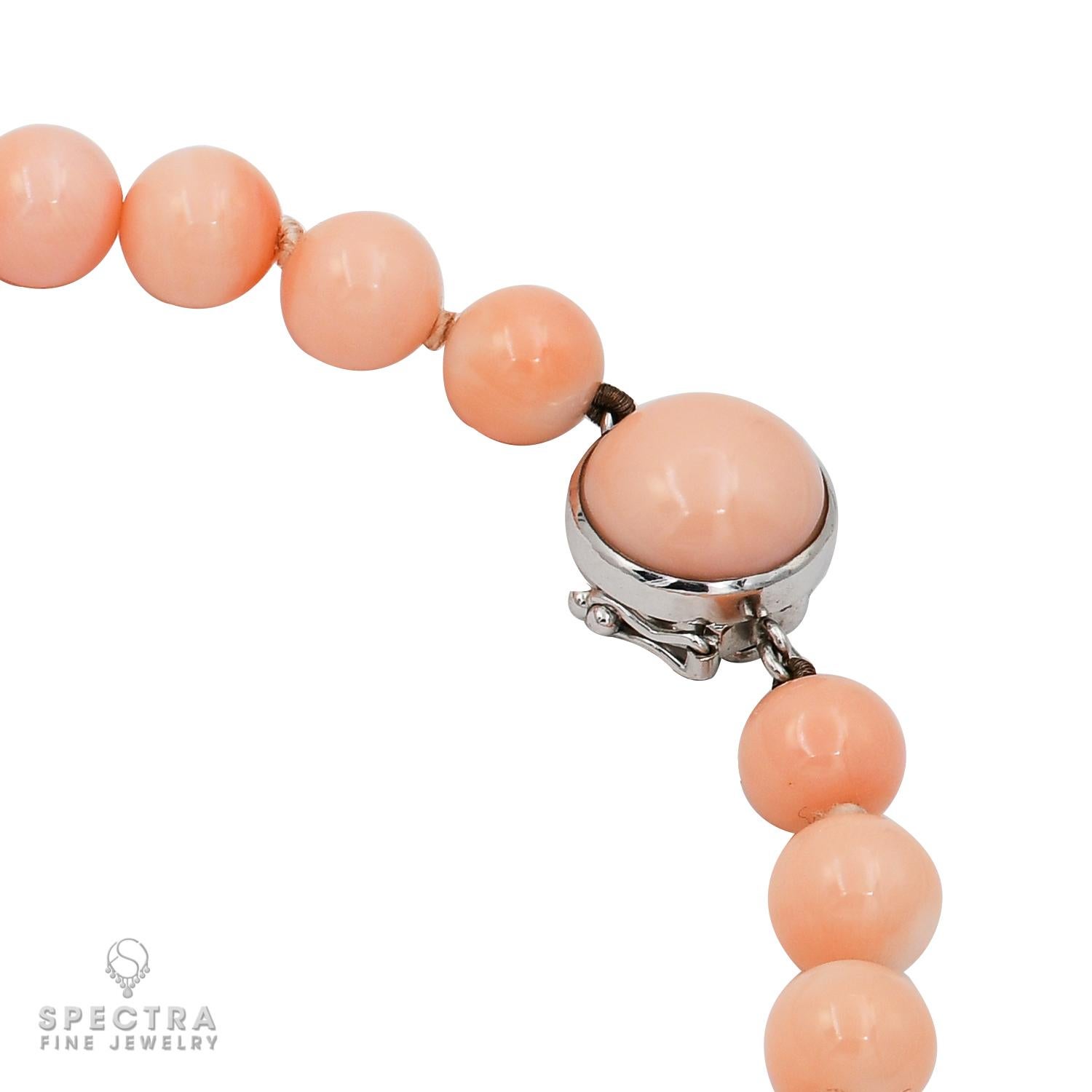 Natural Coral Bead Riviera Necklace In New Condition For Sale In New York, NY