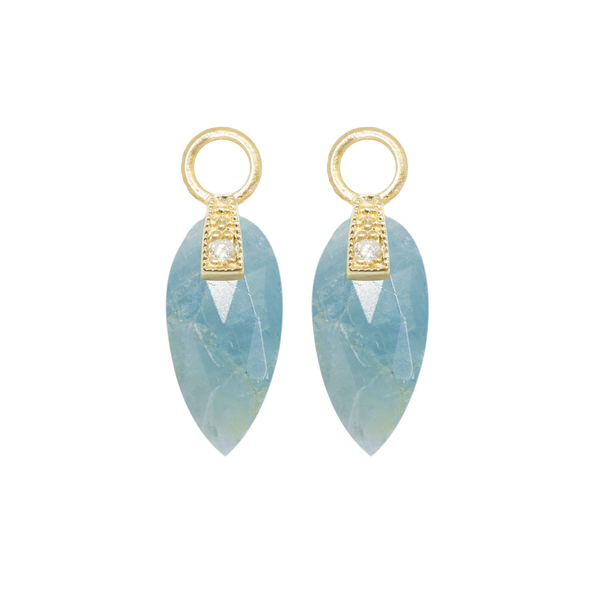 Contemporary Angel Wings Aquamarine 18 Karat Gold Earrings For Sale