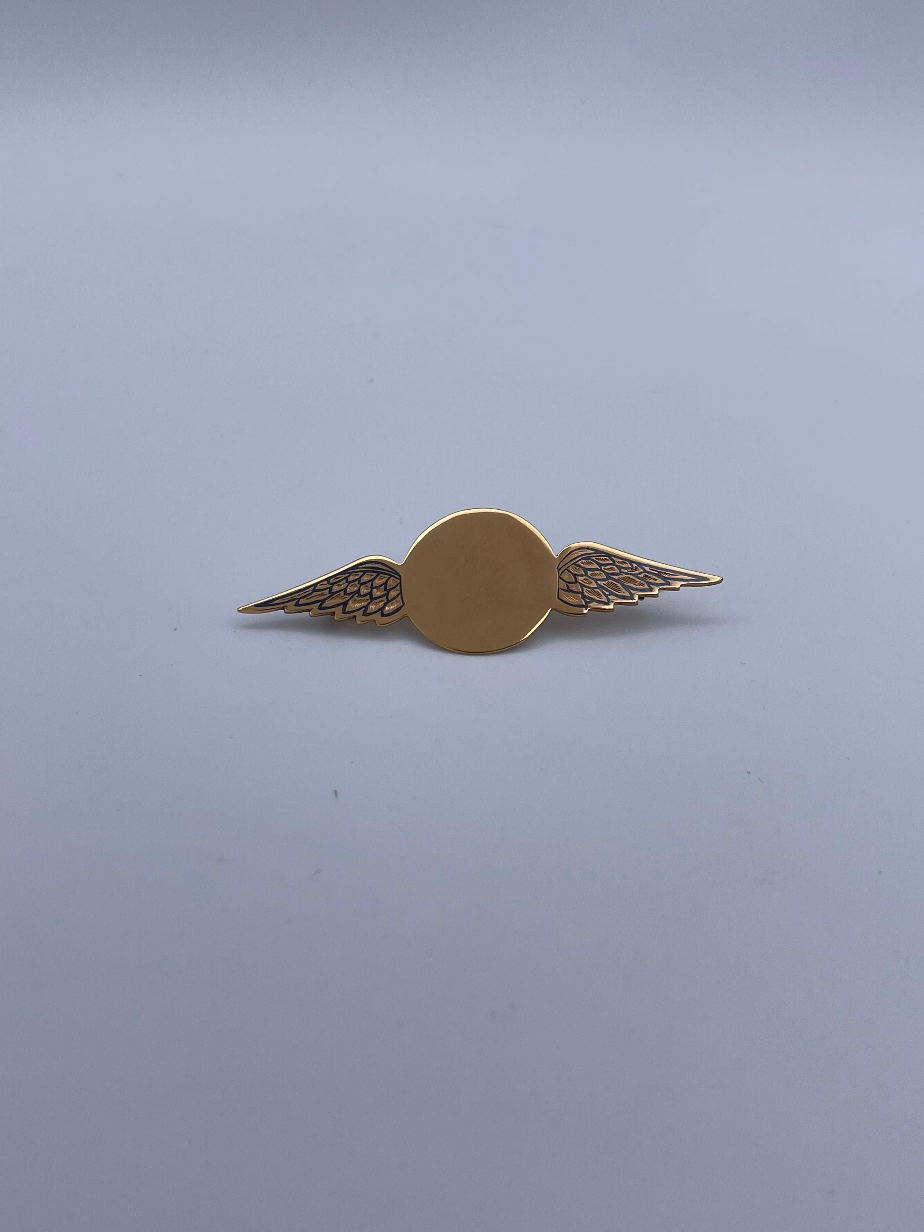 Antique angel wings pin made in 14K yellow gold.