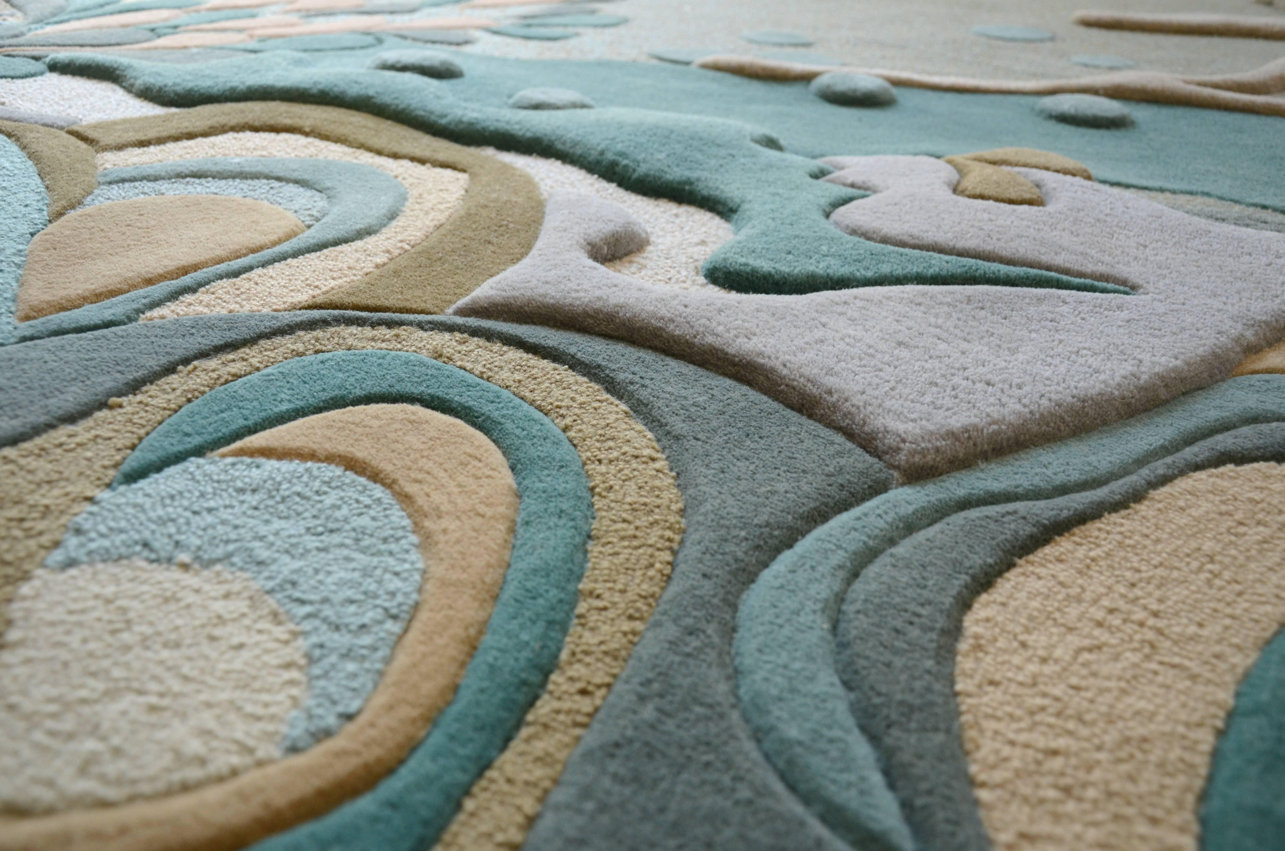 Angela Adams Dune, Blue Rug, Coastal, Natural Edge, Wool, Handcrafted, Modern In New Condition For Sale In Portland, ME