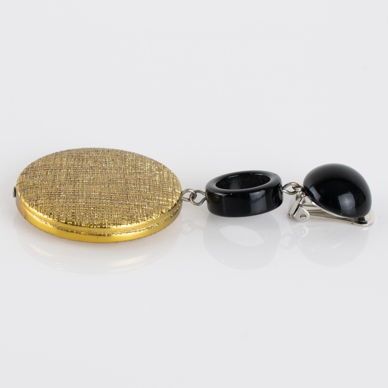 Angela Caputi - Boucles d'oreilles clip à disque en résine noire et dorée en vente 4