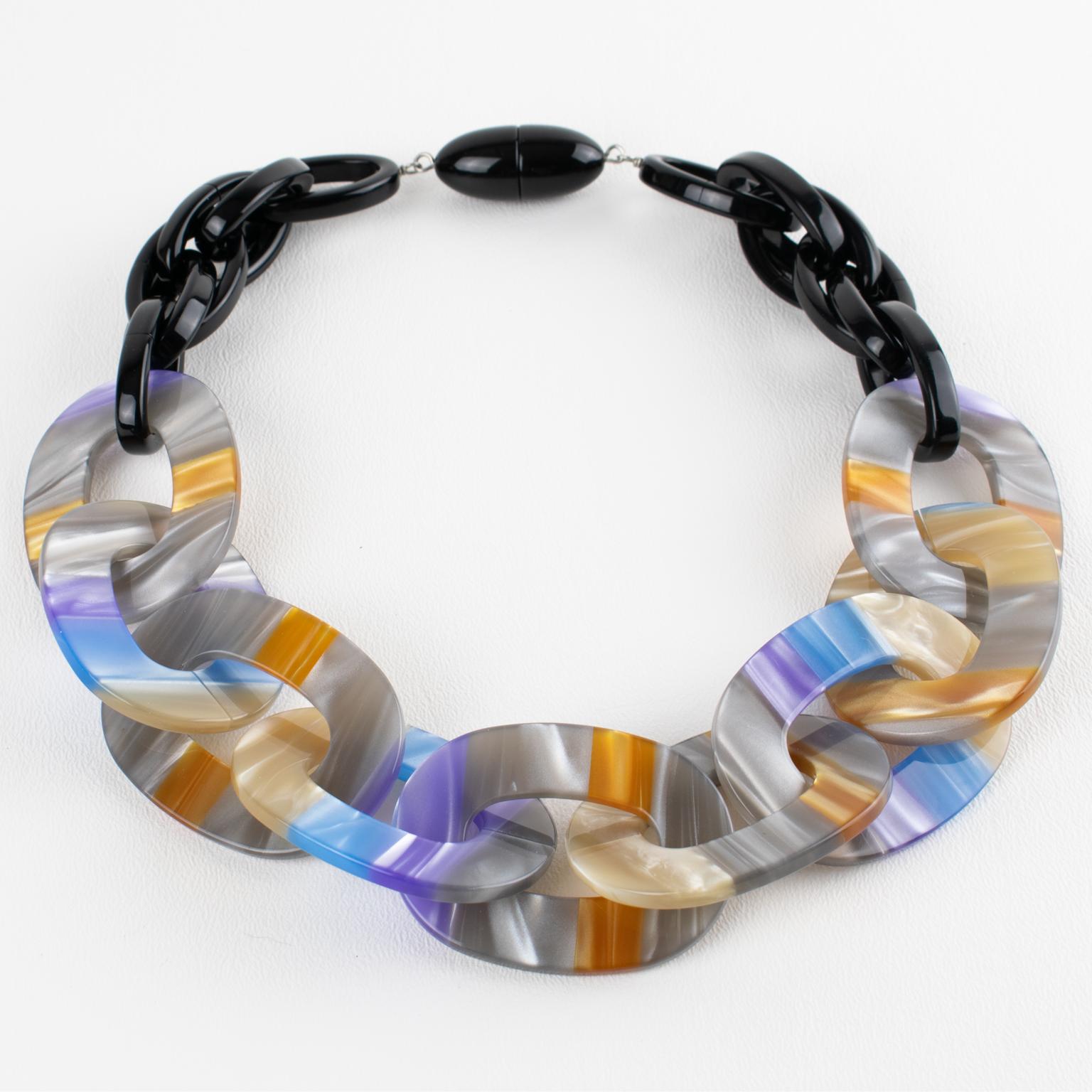 Angela Caputi Black and Pearlized Multicolor Resin Necklace In condizioni ottime in vendita a Atlanta, GA