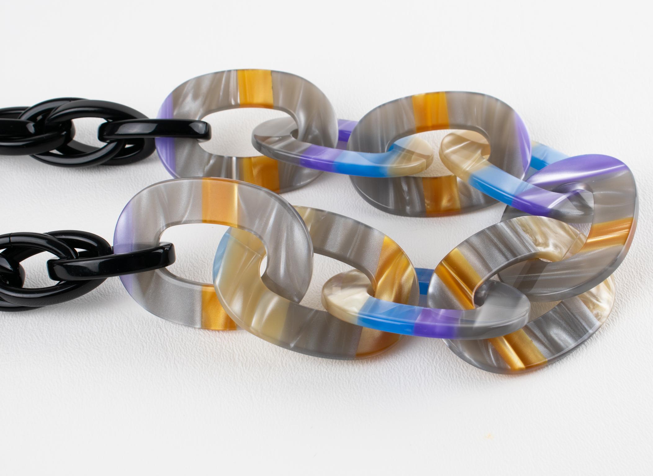 Angela Caputi Black and Pearlized Multicolor Resin Necklace in vendita 4