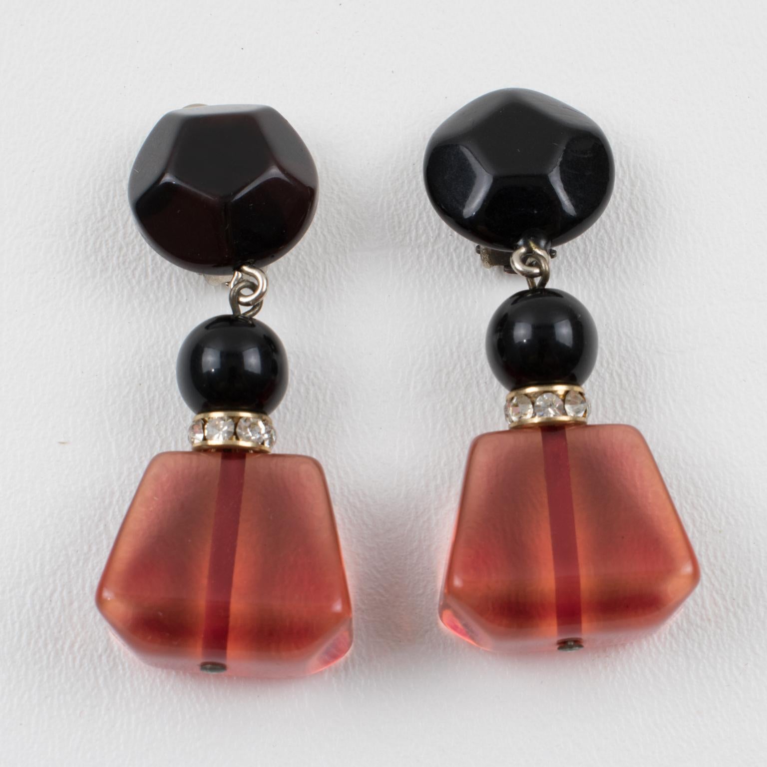 Angela Caputi Dangle Black and Cranberry Resin Clip Earrings In Excellent Condition In Atlanta, GA