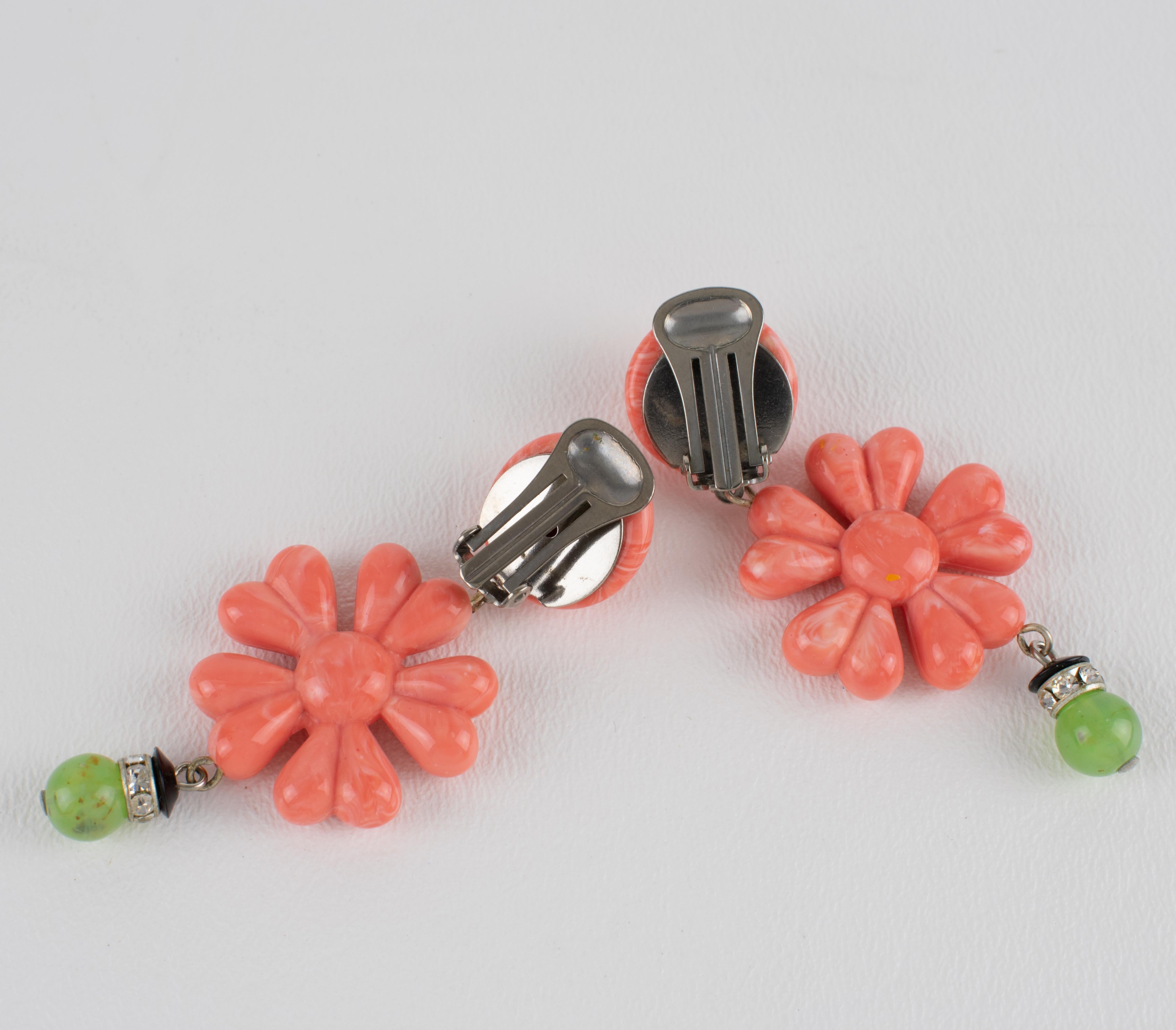 Angela Caputi Boucles d'oreilles à clip en résine avec faux corail et jade Unisexe en vente