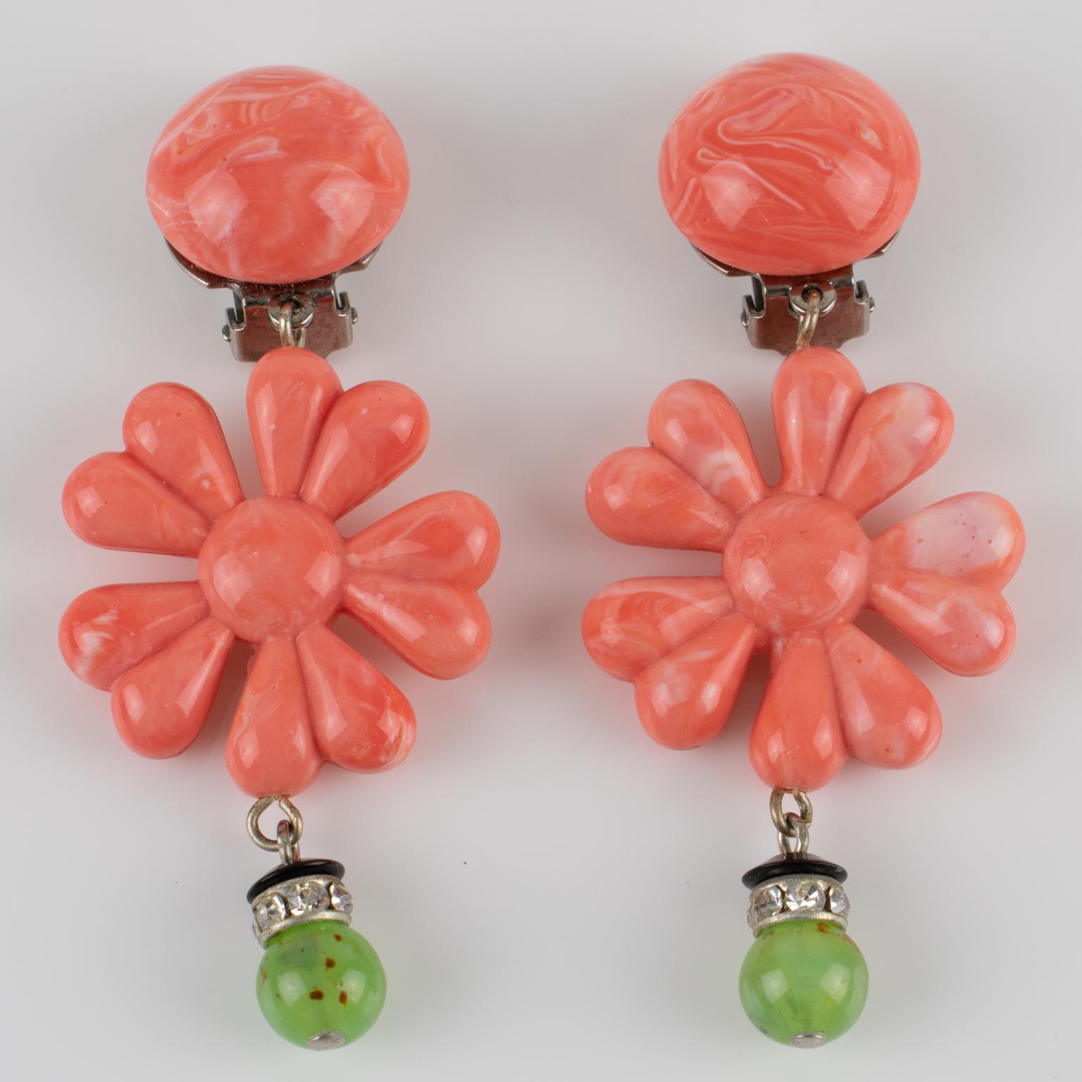 Angela Caputi Boucles d'oreilles à clip en résine avec faux corail et jade en vente 4