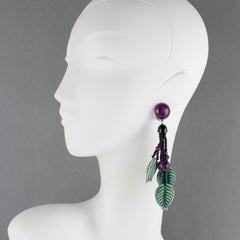 Angela Caputi Orecchini a clip in resina a penzoloni Greene & Greene Design/One