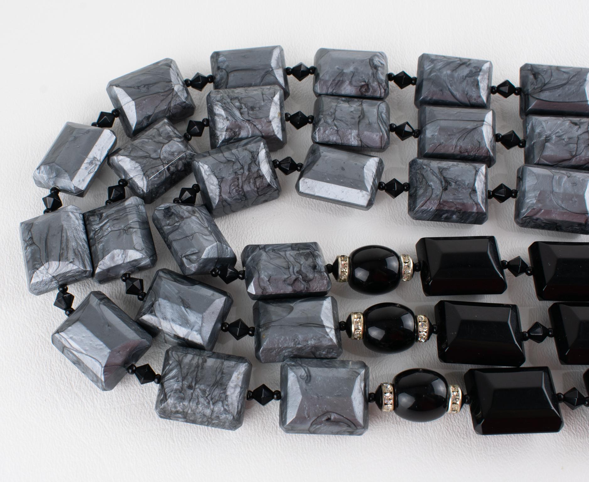 Angela Caputi - Collana girocollo in resina a più fili, nero e grigio perlato in vendita 5