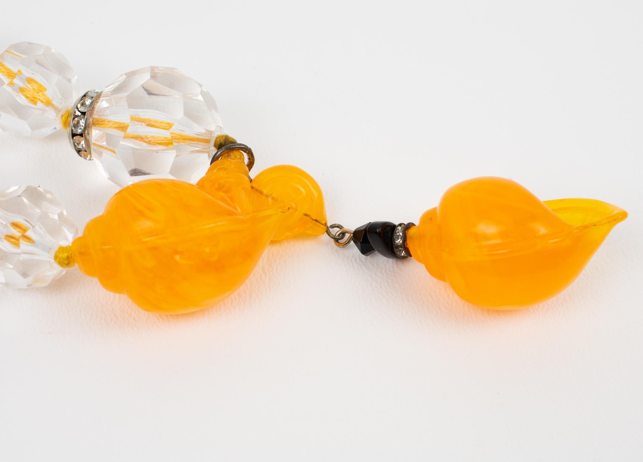 Angela Caputi, collier ras du cou en résine orange avec perles facettées 3