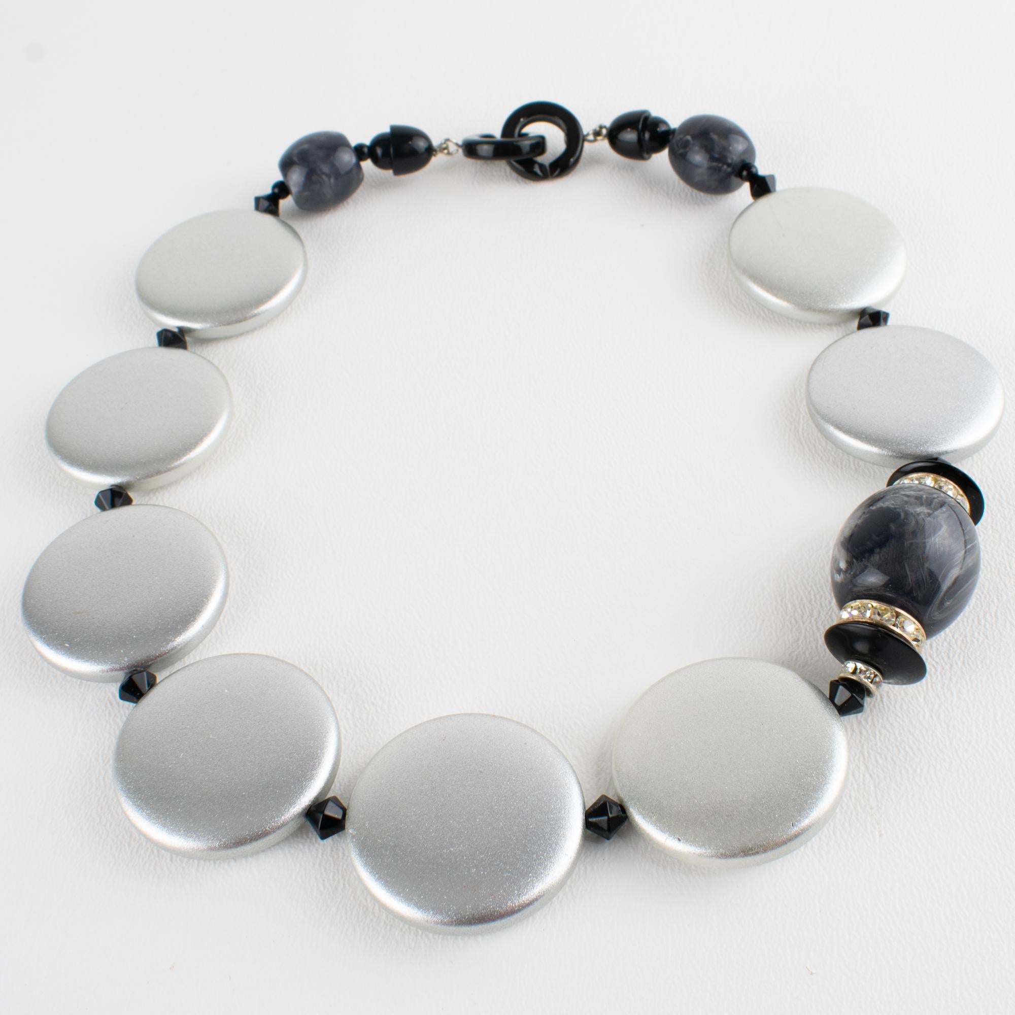 Angela Caputi Collana in resina d'argento perlata In condizioni ottime in vendita a Atlanta, GA