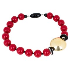 Angela Caputi Collar gargantilla de resina roja y dorada