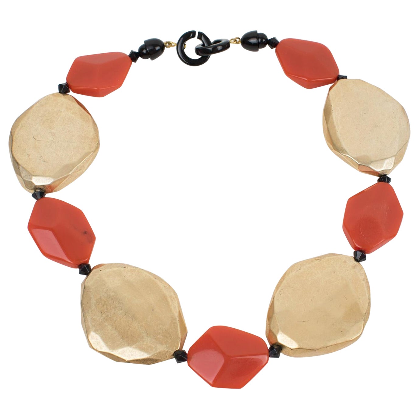 Angela Caputi Harz-Choker-Halskette aus Gold und orangefarbenen Kieselsteinen im Angebot